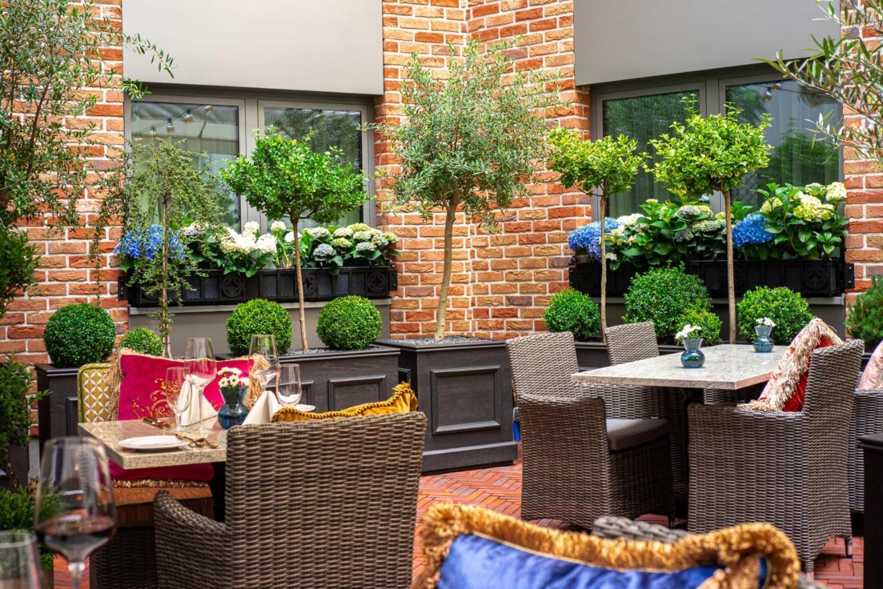 Bachleda Luxury Hotel Krakow Mgallery Hotel Collection Bagian luar foto The Terrace at The Ivy Collection