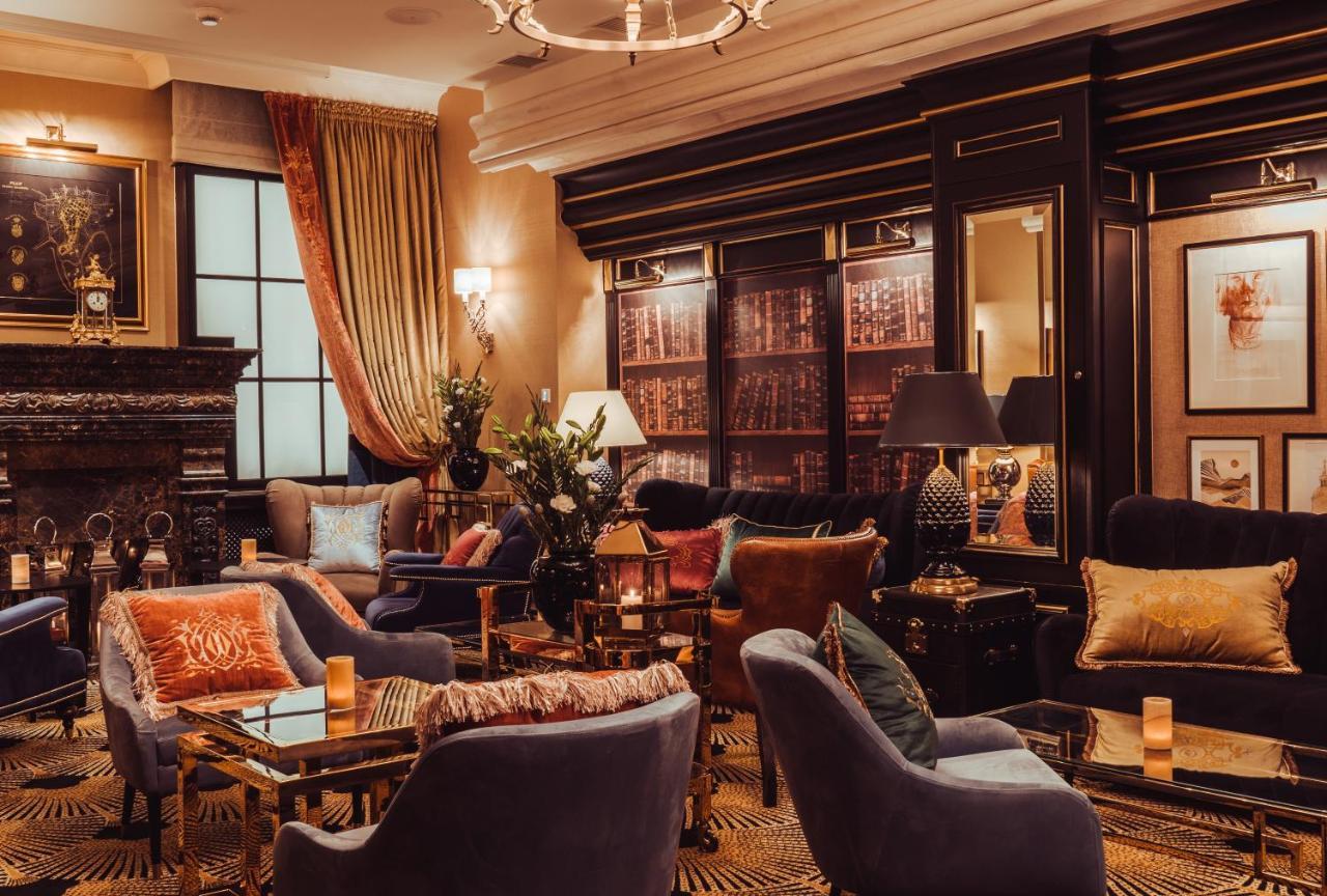 Bachleda Luxury Hotel Krakow Mgallery Hotel Collection Bagian luar foto The Library at The Ivy Collection
