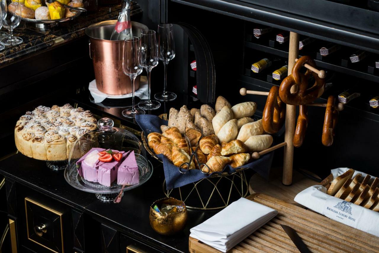 Bachleda Luxury Hotel Krakow Mgallery Hotel Collection Bagian luar foto A selection of German bread and pastries